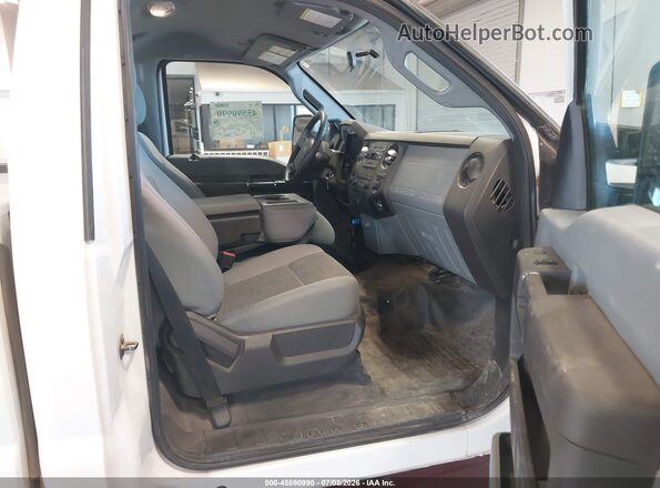 1FTBF2B66GEC75714 2016 FORD F-250 White წინა სალონის ხედი