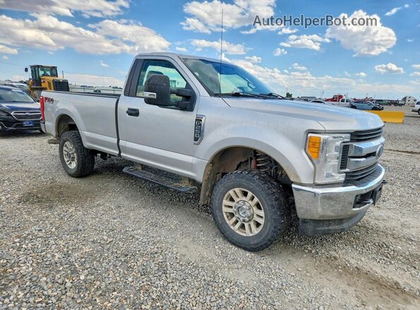 1FTBF2B66HEF37278 2017 FORD F250 Silver Delantero derecho