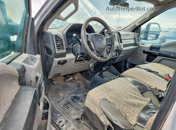1FTBF2B66HEF37278 2017 FORD F250 Silver Vista del salpicadero