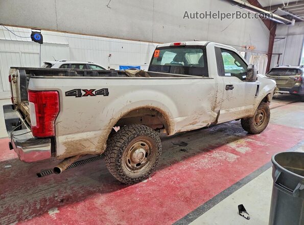 1FTBF2B6XHEC61087 2017 FORD F250 Белый Задняя правая четверть