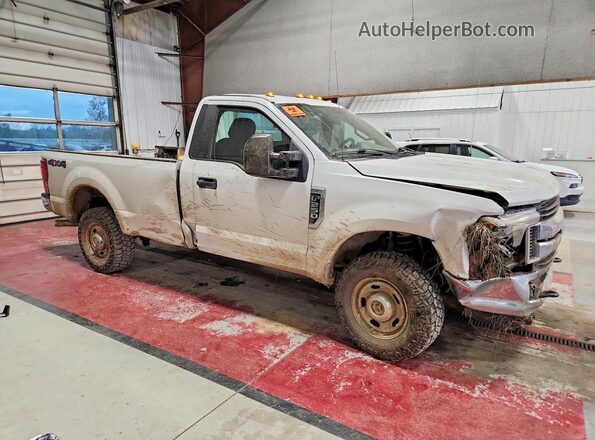 1FTBF2B6XHEC61087 2017 FORD F250 Белый Передняя правая четверть