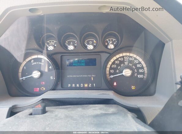 1FTBF2BT3GEC64272 2016 FORD F-250 White Widok tylnych siedzeń