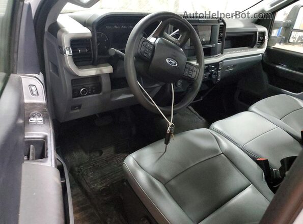 1FTBF2BT8TED73286 2026 FORD F250 White Вид панелі приладів