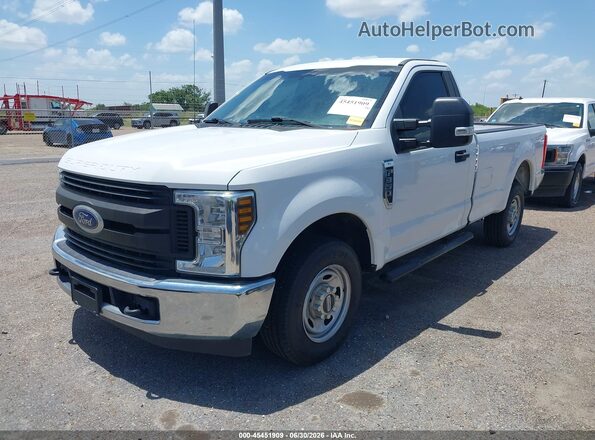 1FTBF3A6XJEC83796 2018 FORD F350 White Передня ліва чверть