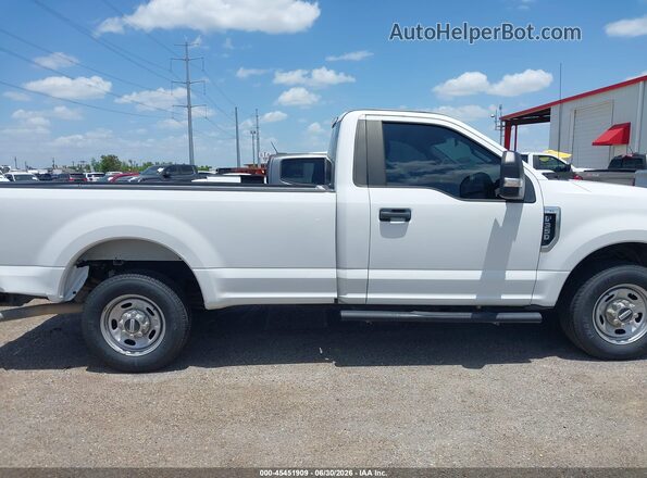1FTBF3A6XJEC83796 2018 FORD F350 White Вид задньої частини салону