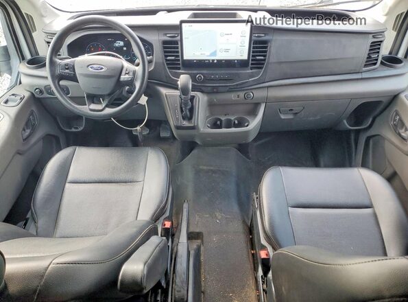 1FTBF4U89PKA22950 2023 FORD TRANSIT White Widok deski rozdzielczej