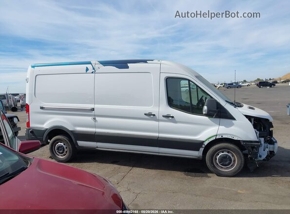 1FTBR1C86RKA84722 2024 FORD TRANSIT-250 White Widok wnętrza 360 stopni