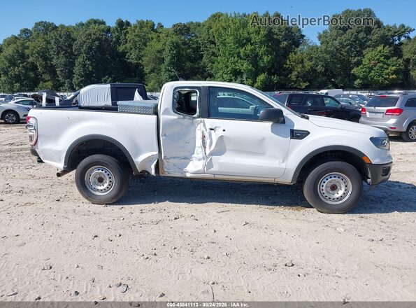 1FTER1EH0PLE31639 2023 FORD RANGER White Widok wnętrza z tyłu