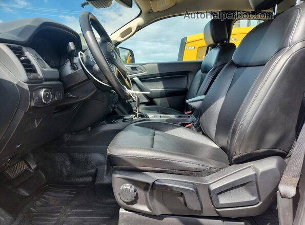 1FTER1FH4PLE10226 2023 FORD RANGER White წინა სალონის ხედი