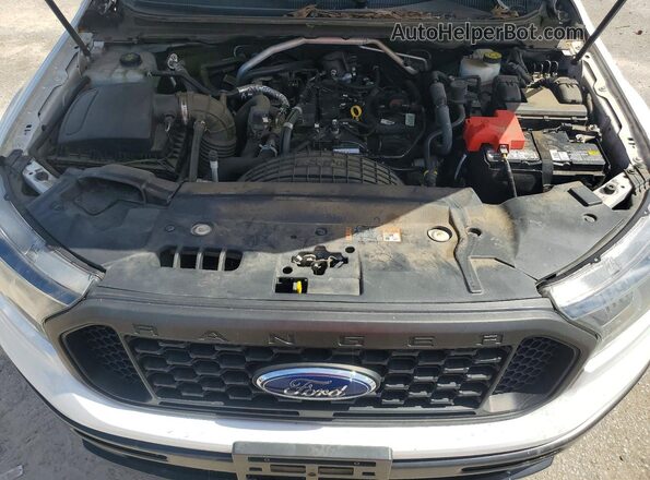 1FTER4EH1MLD80049 2021 FORD RANGER White Widok wnętrza z tyłu