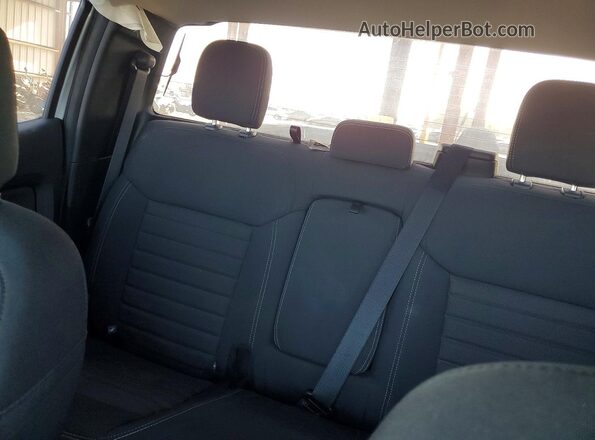 1FTER4EH4NLD41876 2022 FORD RANGER Silver Widok tylnych siedzeń