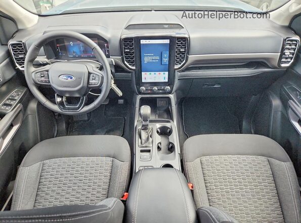 1FTER4GH8SLE72561 2025 FORD RANGER Синий Вид панели приборов