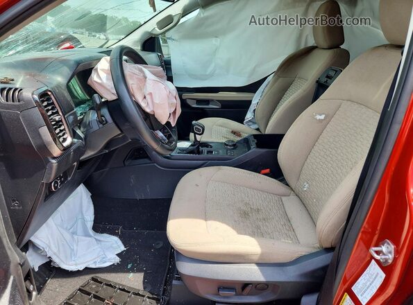 1FTER4HH7RLE21898 2024 FORD RANGER Red Widok wnętrza z przodu