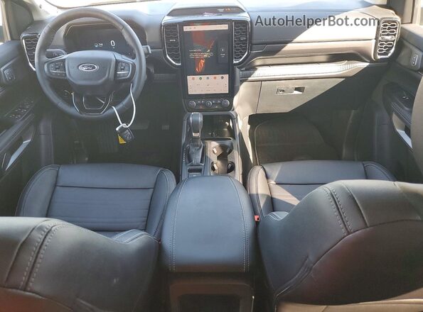 1FTER4JH1SLE39538 2025 FORD RANGER Black Vista del salpicadero
