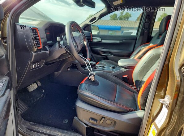 1FTER4LR4RLE23494 2024 FORD RANGER Зеленый Вид салона спереди