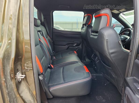 1FTER4LR4RLE23494 2024 FORD RANGER Зеленый Вид задних сидений