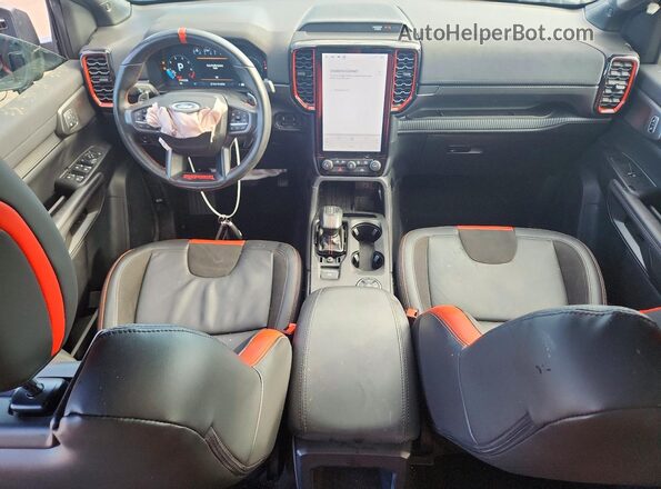 1FTER4LRXSLE12473 2025 FORD RANGER Green Вид панелі приладів