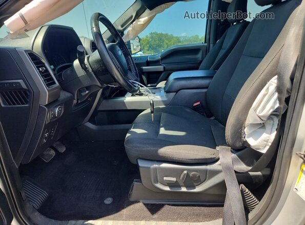 1FTEW1C52KFC95779 2019 FORD F150 Silver Front interior view