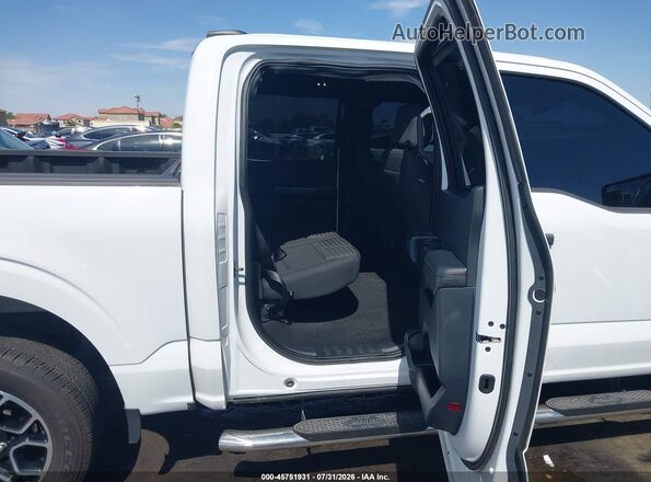 1FTEW1C56PFB93702 2023 FORD F150 White Widok naklejki z numerem VIN