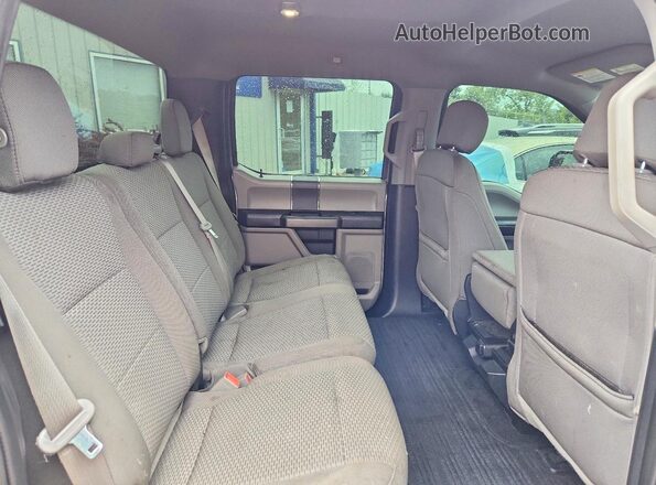 1FTEW1C58KFB19769 2019 FORD F150 Silver Vista de los asientos traseros