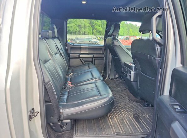 1FTEW1C59JKC90634 2018 FORD F150 Silver Widok tylnych siedzeń