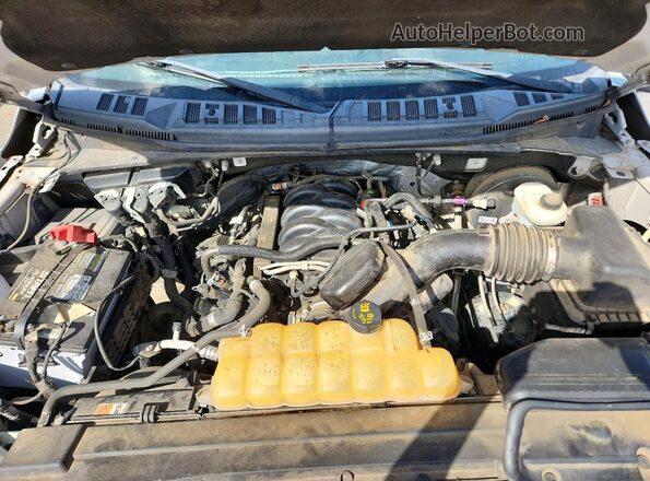1FTEW1C59JKC90634 2018 FORD F150 Silver Widok wnętrza z tyłu