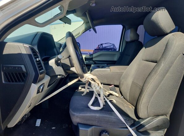 1FTEW1C59KKE69533 2019 FORD F150 White Vista interior delantera