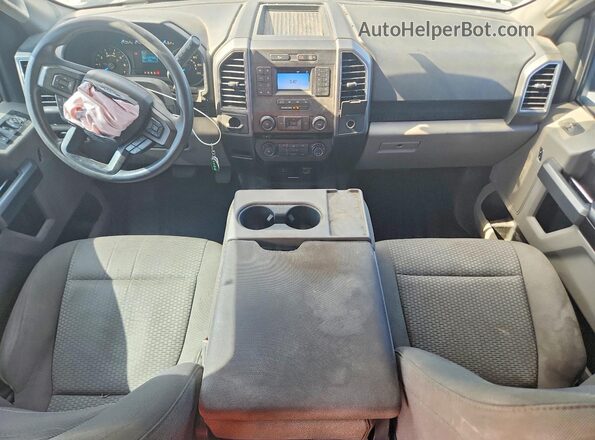 1FTEW1C5XJKC86642 2018 FORD F150 Серый Вид панели приборов