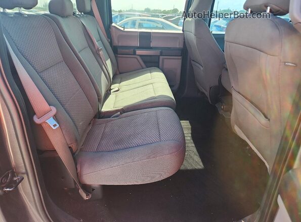 1FTEW1C5XJKC86642 2018 FORD F150 Серый Вид задних сидений
