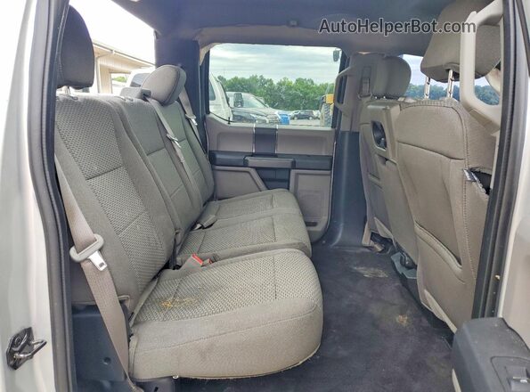 1FTEW1C5XJKD83713 2018 FORD F150 Silver Вид задніх сидінь