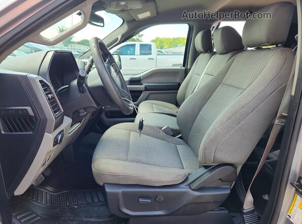 1FTEW1C5XLFA24034 2020 FORD F150 Серый Вид салона спереди