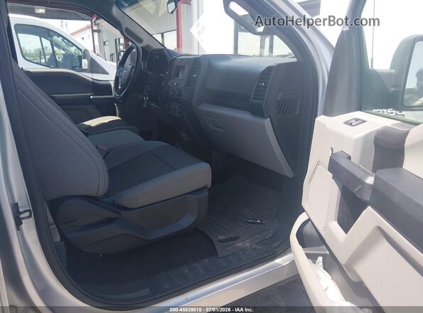 1FTEW1C83HFC22715 2017 FORD F150 Silver Vista interior delantera