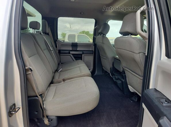 1FTEW1C84HFC04756 2017 FORD F150 Серебряный Вид задних сидений