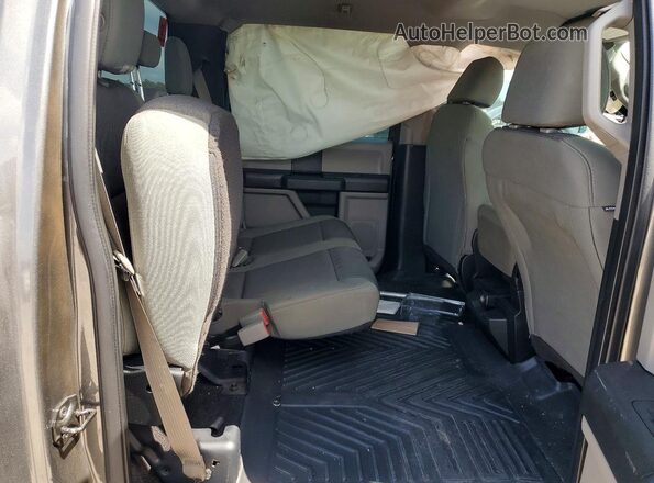 1FTEW1C8XGKF20927 2016 FORD F150 Gray Vista de los asientos traseros