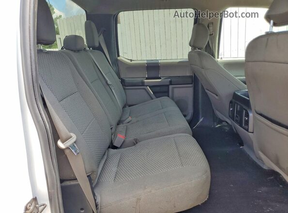 1FTEW1CB2JFD18630 2018 FORD F150 White Vista de los asientos traseros