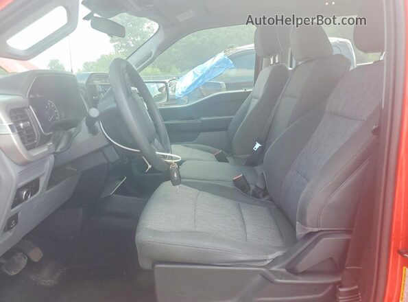 1FTEW1CB3PKF06587 2023 FORD F150 Red წინა სალონის ხედი