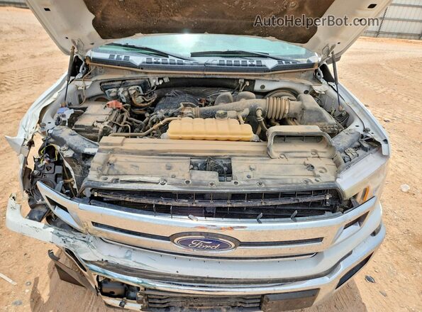 1FTEW1CB6KKC90128 2019 FORD F150 White Вид задньої частини салону