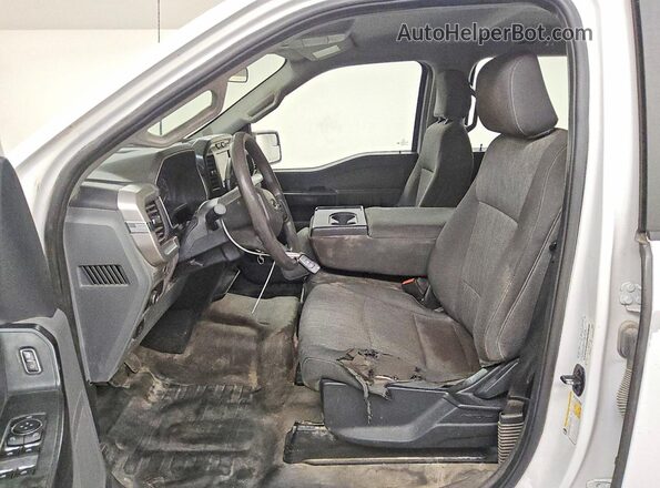 1FTEW1CB8NKF26430 2022 FORD F150 White Widok wnętrza z przodu