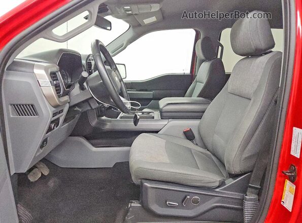 1FTEW1CBXMKE66536 2021 FORD F150 Красный Вид салона спереди