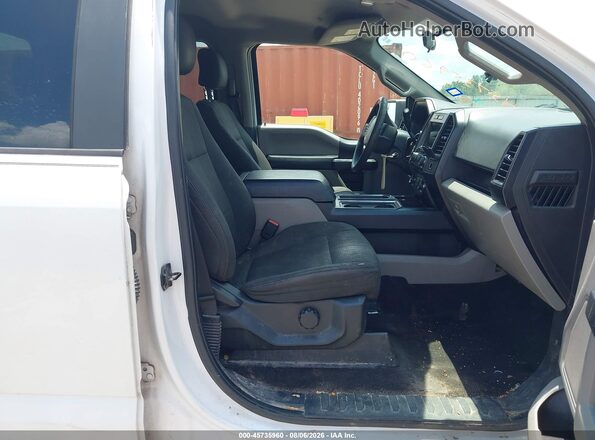 1FTEW1CF0HKD69788 2017 FORD F150 White Widok wnętrza z przodu