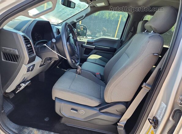1FTEW1CF7HKE44440 2017 FORD F150 Silver Սալոնի դիմացի տեսք