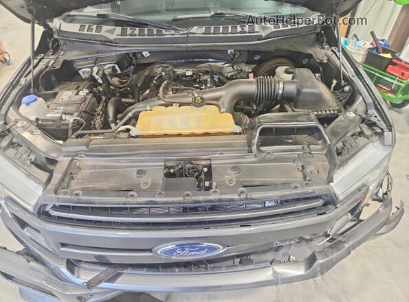 1FTEW1CP0LFC78224 2020 FORD F150 Charcoal Widok wnętrza z tyłu