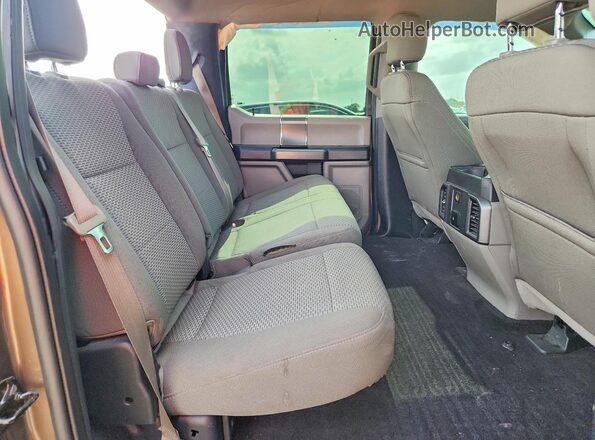 1FTEW1CP1HFB99586 2017 FORD F150 Коричневый Вид задних сидений