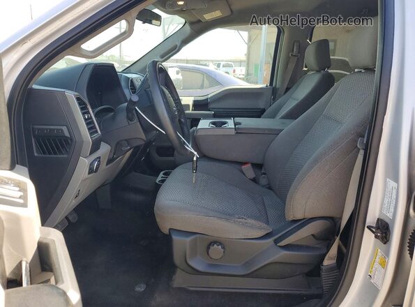 1FTEW1CP1JKC28176 2018 FORD F150 Silver Front interior view