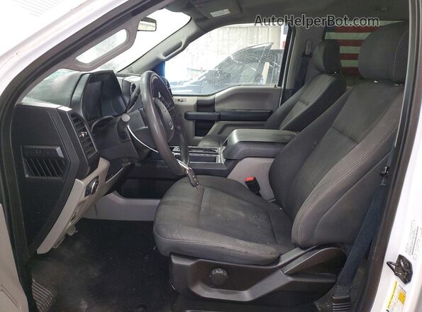 1FTEW1CP5KKC03699 2019 FORD F150 Белый Вид салона спереди