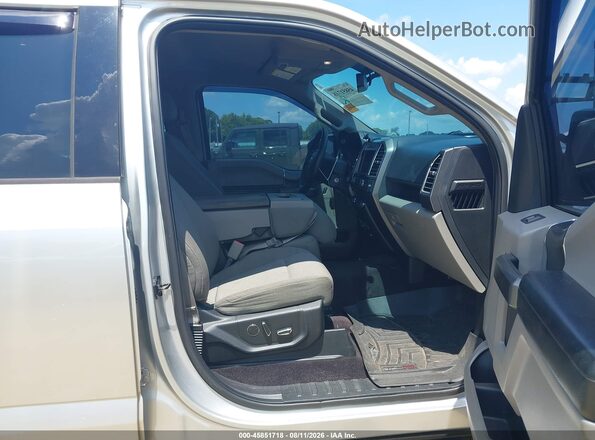1FTEW1CP7GFC25560 2016 FORD F150 Silver Front interior view