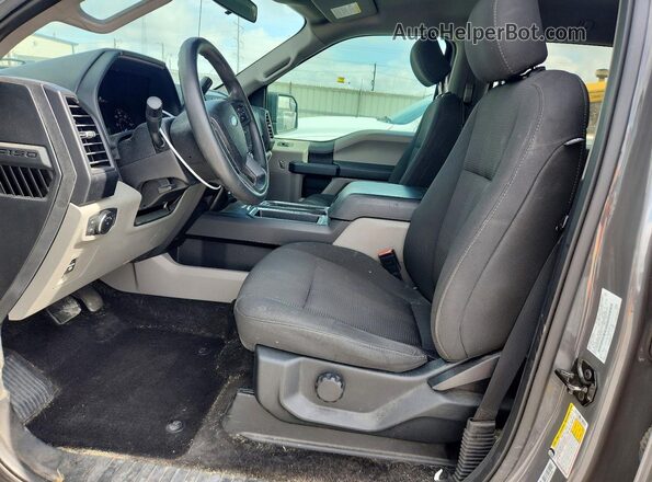 1FTEW1CP7JFC14713 2018 FORD F150 Gray წინა სალონის ხედი