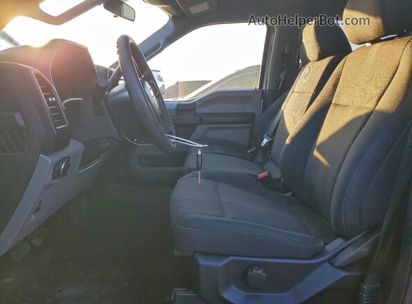 1FTEW1CPXLKD97695 2020 FORD F150 Серебряный Вид салона спереди