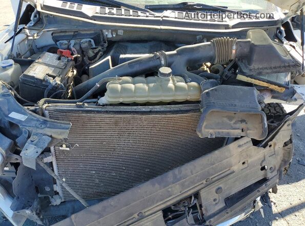1FTEW1E42LKD52866 2020 FORD F150 White Вид задньої частини салону