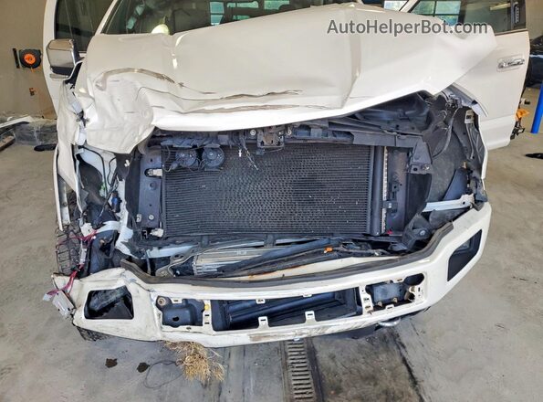 1FTEW1E46KFB87766 2019 FORD F150 White Вид задньої частини салону